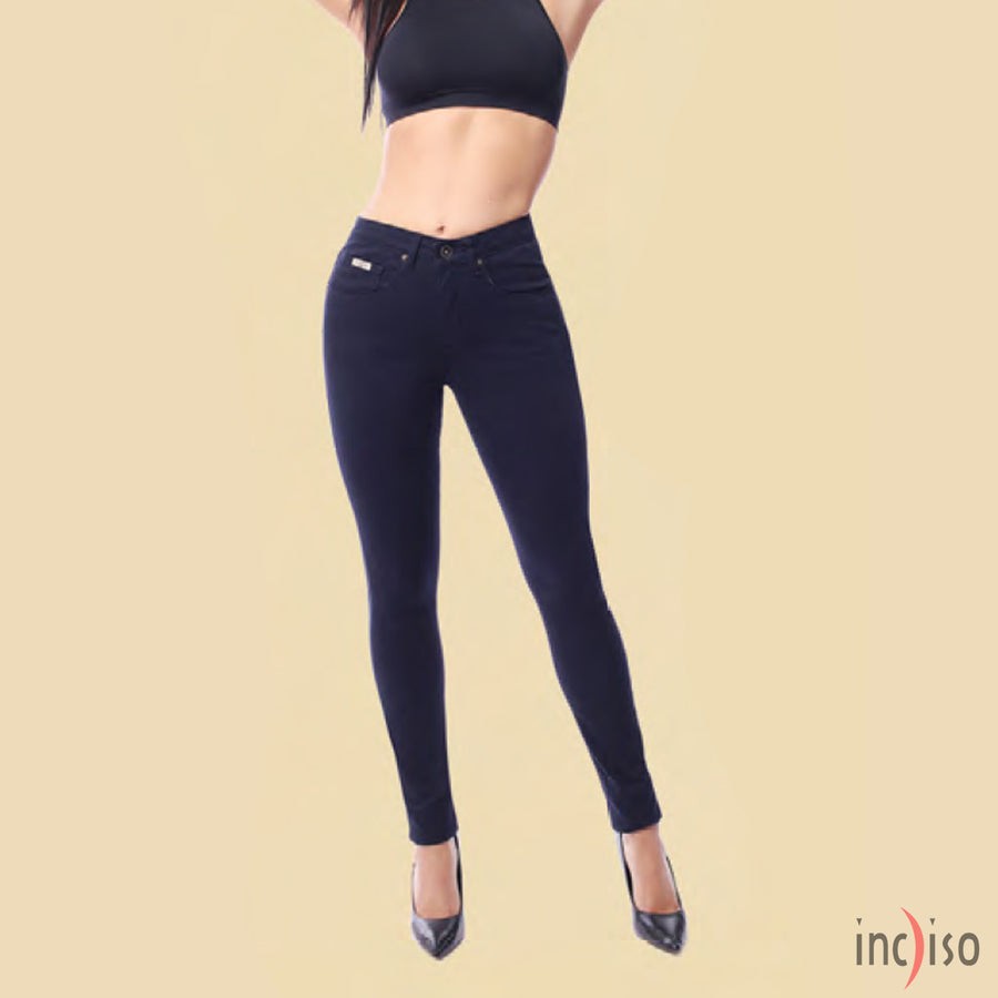DAYANA JEANS Modelo D556 – Inciso